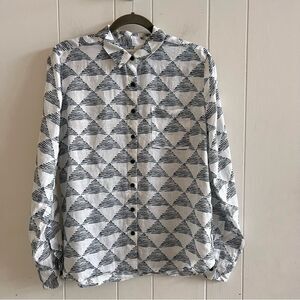 Garnet Hill 100% Linen Geometric Print Button Down Shirt